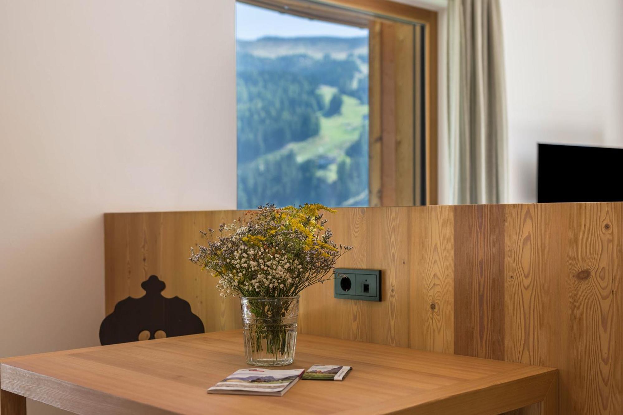 Vista Dolomites Apartment Liberty Santa Cristina Val Gardena Экстерьер фото